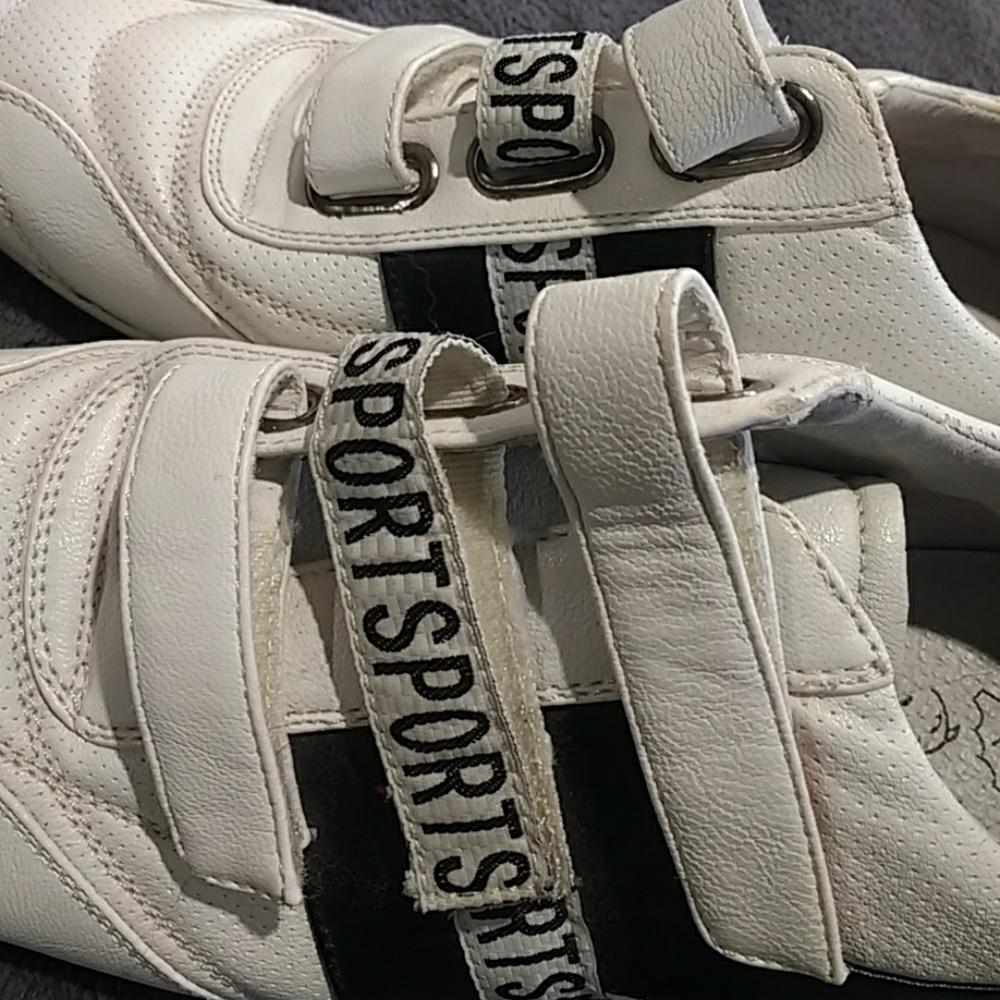 Shoes - Picture 2 of 3